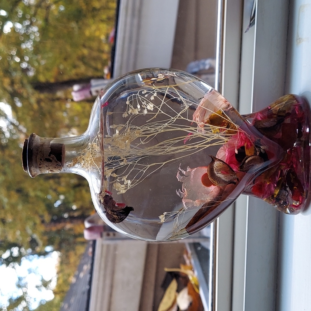 Vintage Dried Flower Floating Oil Water Heart Glass bottle Decor Art